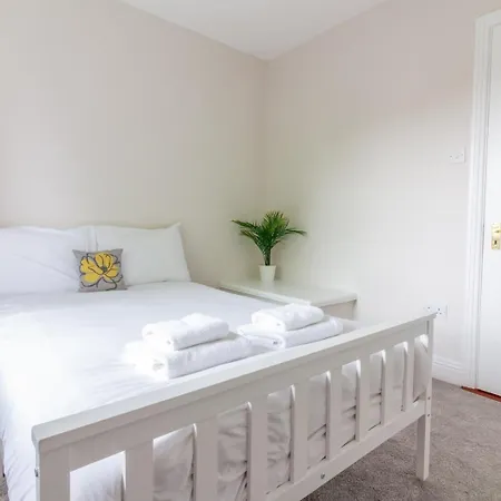 Ferienhaus Guestready - A Charming Place Near Golf Centre Leopardstown