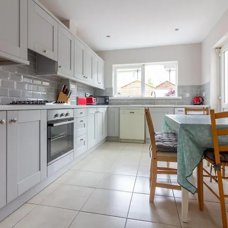 Guestready - A Charming Place Near Golf Centre Guest house