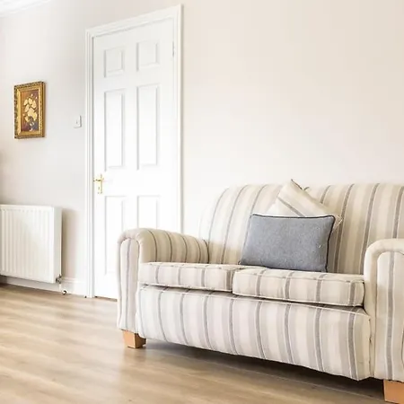 Ferienhaus Guestready - A Charming Place Near Golf Centre Leopardstown