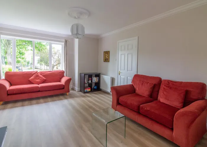 Guestready - A Charming Place Near Golf Centre בית נופש