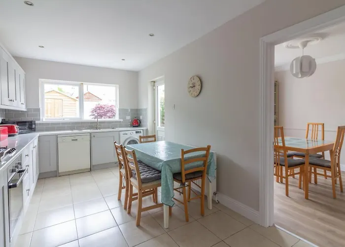 בית נופש Guestready - A Charming Place Near Golf Centre