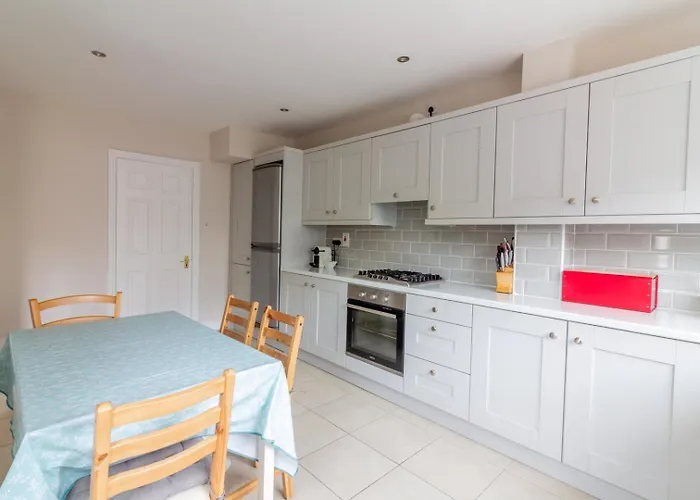 Guestready - A Charming Place Near Golf Centre Holiday home *