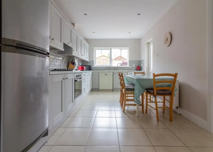 בית נופש Guestready - A Charming Place Near Golf Centre